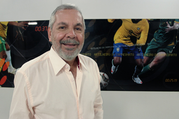 Orlando Augusto recebe homenagem na final do Mineiro