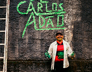 Documentário retrata vida de Carlos Adão, lenda urbana de São Paulo