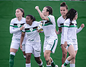 Rede Minas transmite clássico do futebol mineiro feminino entre América e Cruzeiro neste sábado (18)